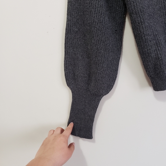 Leith Dolan sleeve super soft turtle neck sweater - Picture 3 of 5